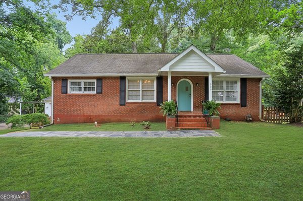 980 Brookdale Drive, East Point