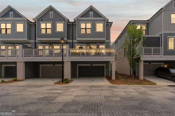 285 Walker Avenue Roswell