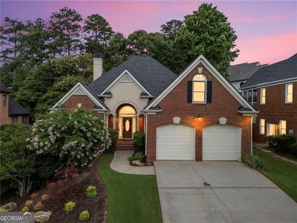 925 York Cove, Milton
