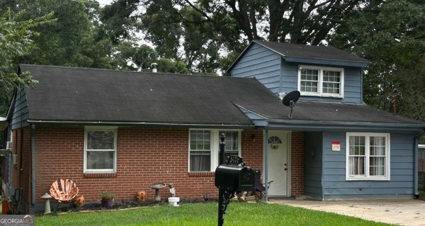 5405 Lee Circle Forest Park
