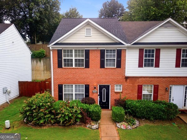 main picture of 1955 Shawn Wayne Circle, Atlanta