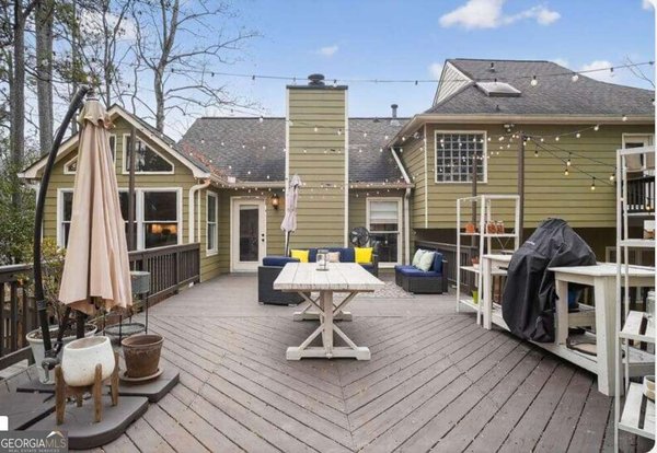 main picture of 10590 Timberstone Road, Johns Creek