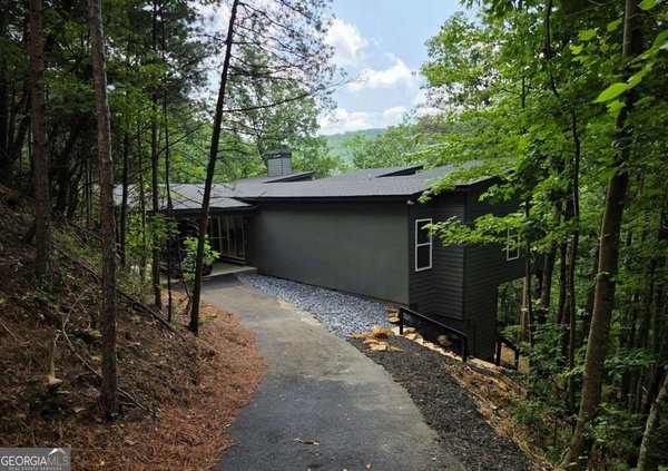 484 RockWater Road, Ellijay