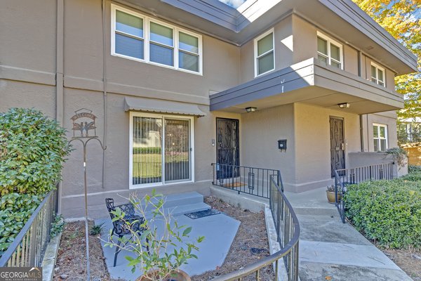 276 Lakemoore Drive, Atlanta