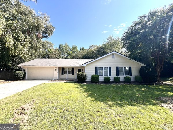 105 Whisper Court Warner Robins