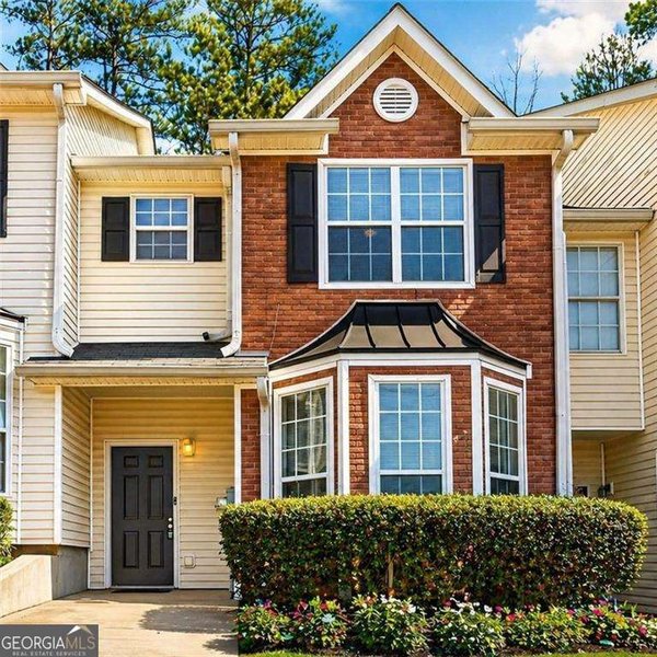 7614 Creekside Lane Riverdale