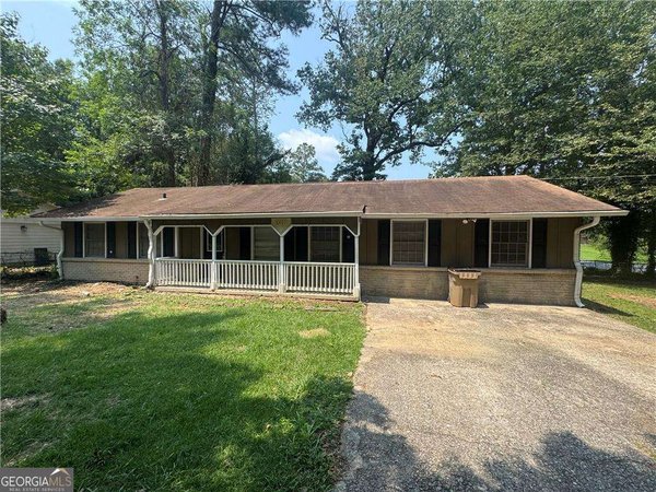 8497 Stonewall Jackson Drive, Jonesboro