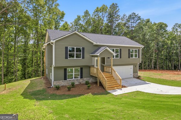 284 Stonington Drive, Mount Airy