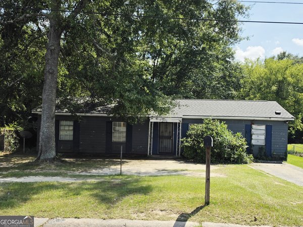 2666 Leone Drive, Macon