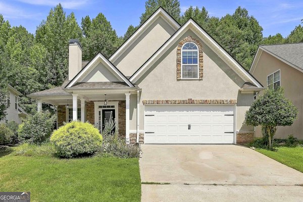 10 Fenway Court Newnan