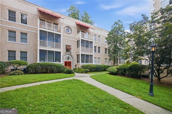 2222 Peachtree Road, Atlanta