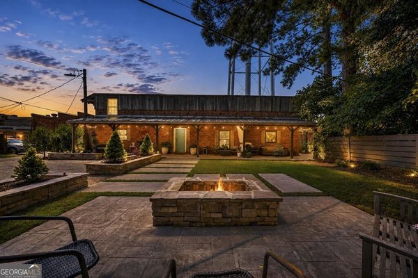 105 West Harris Street Eatonton