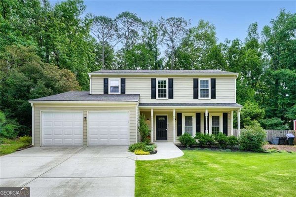 235 Barrington Drive, Roswell