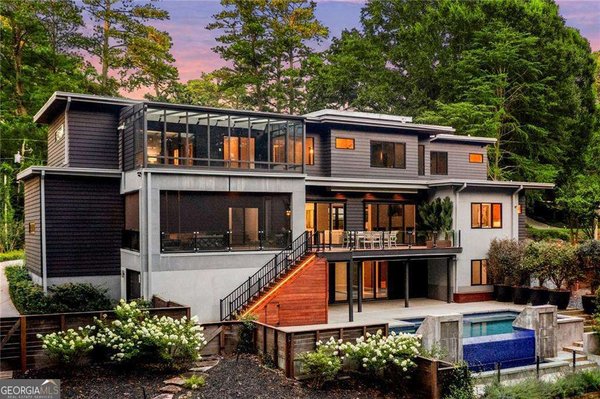 main picture of 4036 Statewood Road, Atlanta