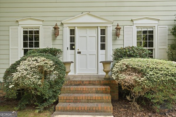 245 Lakemont Drive Roswell