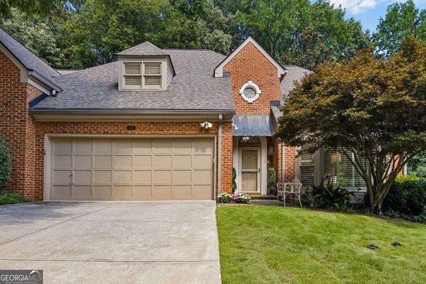 main picture of 440 Greenlaurel Drive, Sandy Springs