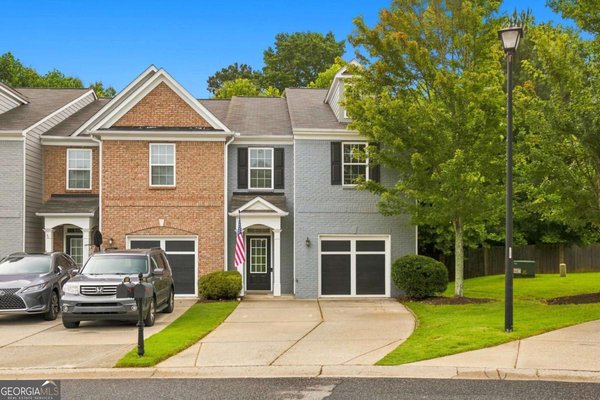main picture of 5054 Sherwood Way, Cumming