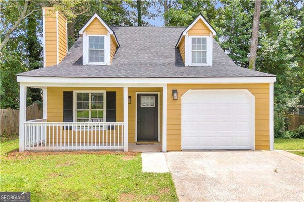1044 Autumn Crest Court Stone Mountain