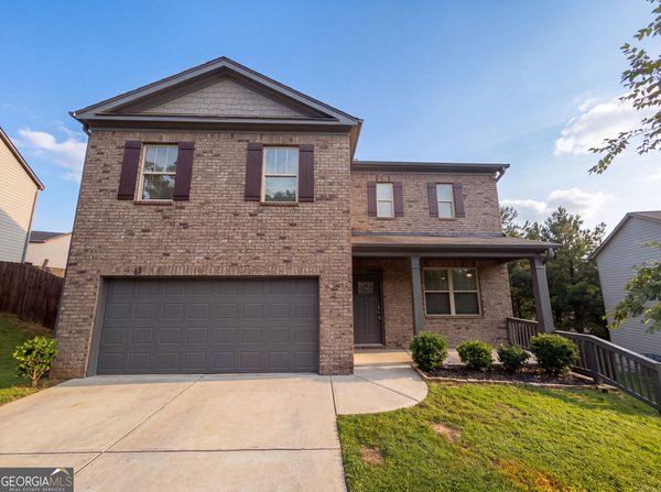 611 Dodson Lake Court Fairburn