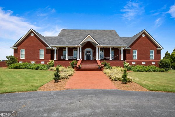 240 Community House Road, Barnesville