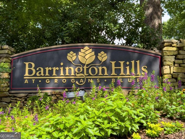 main picture of 307 Barrington Hills Drive, Sandy Springs