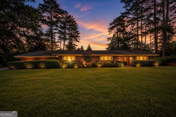 104 Woodlawn Place Thomaston