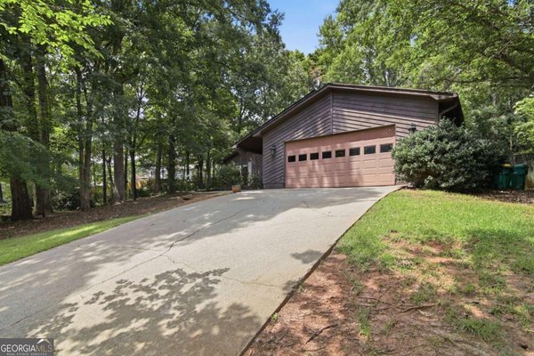 3768 Creekstone Drive Peachtree Corners