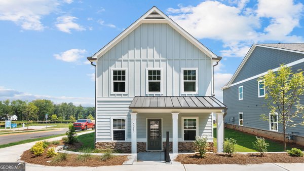 5245 Gainesville Street, Flowery Branch