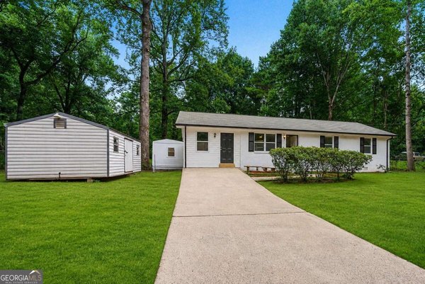 125 Pleasant Valley Road, Mcdonough