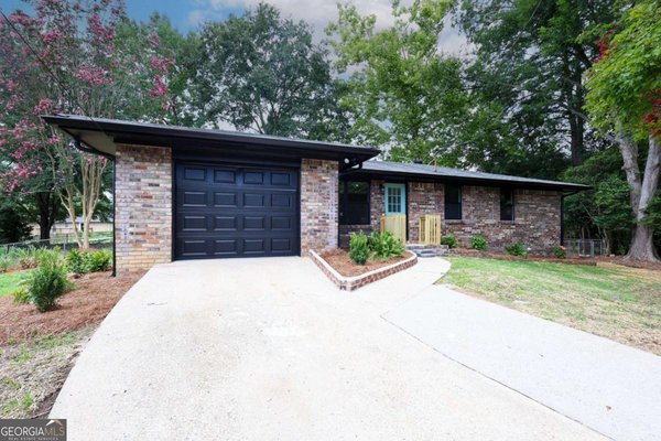 2391 Prestige Valley Court Morrow