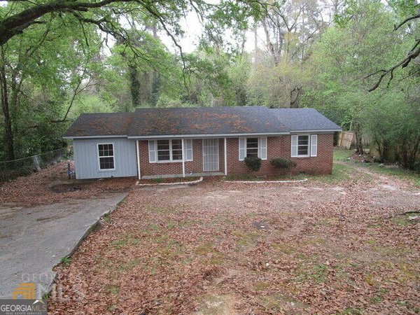 4300 Essex Road Macon