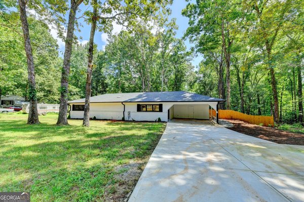 420 Argus Drive, Fairburn