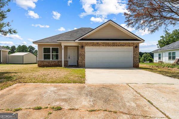 208 Shasta Drive Perry
