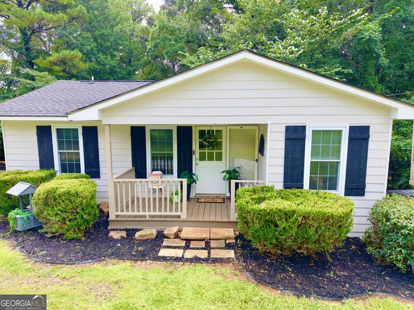 3914 Pine Lake Road, West Point