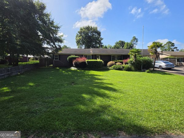 121 Pine Lane Drive Milledgeville