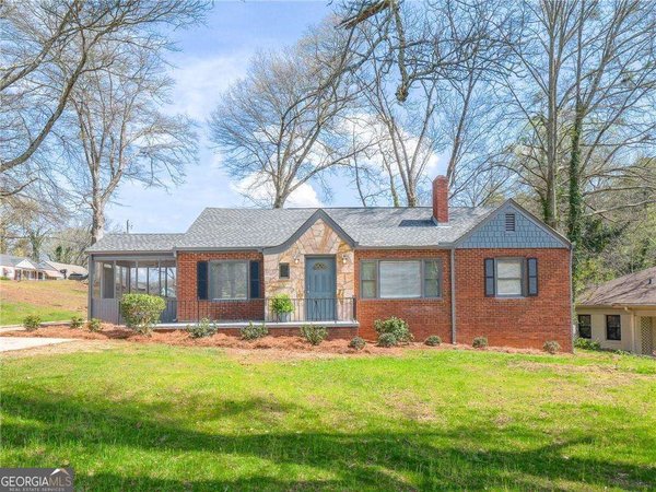 1652 Brewer Boulevard, Atlanta
