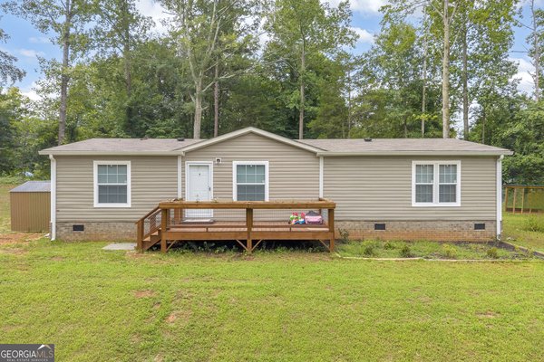818 Holcomb Drive, Martin