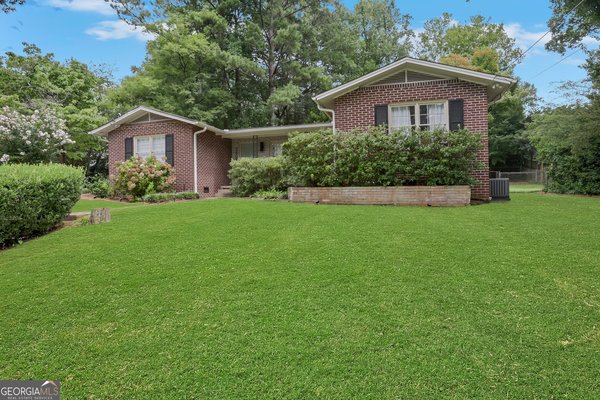main picture of 3803 Longview Drive, Atlanta