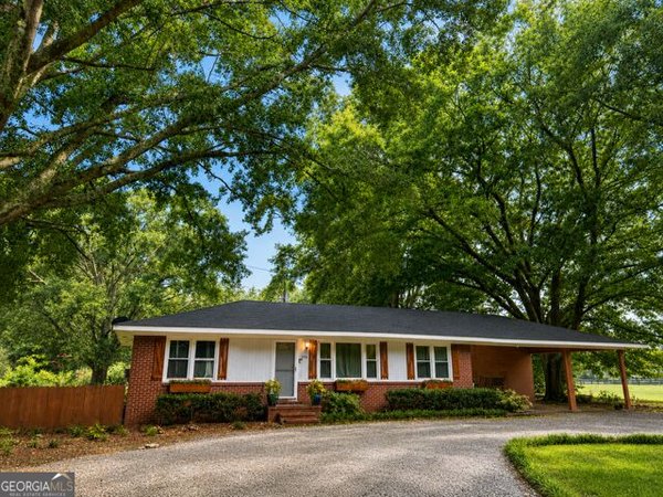 179 Mud Bridge Road, Griffin