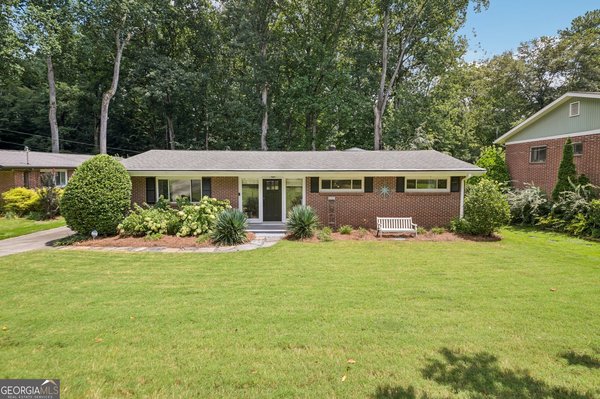 2167 Fairway Circle Atlanta