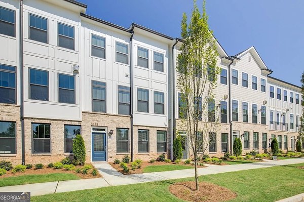 2044 Rockledge Road, Atlanta