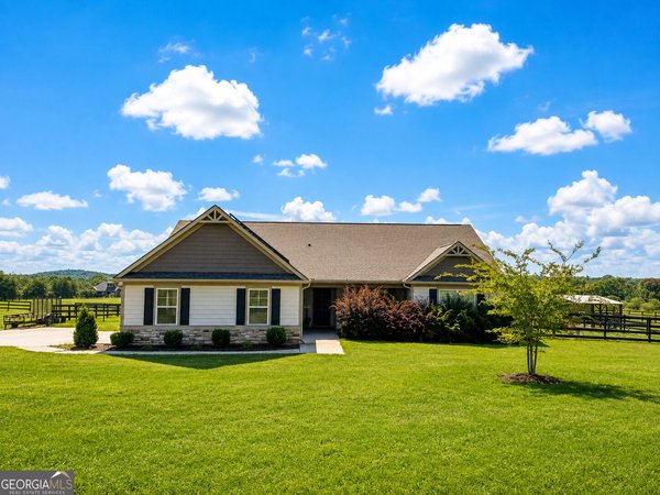 4404 Smokey Rd Newnan