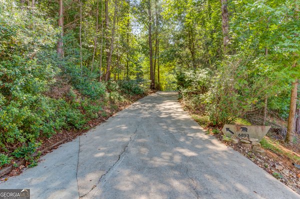 6893 Lakeside Place Gainesville