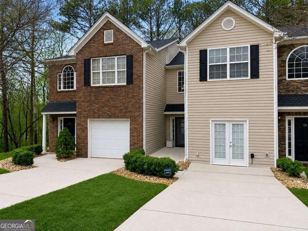 102 Creekwood Drive Woodstock