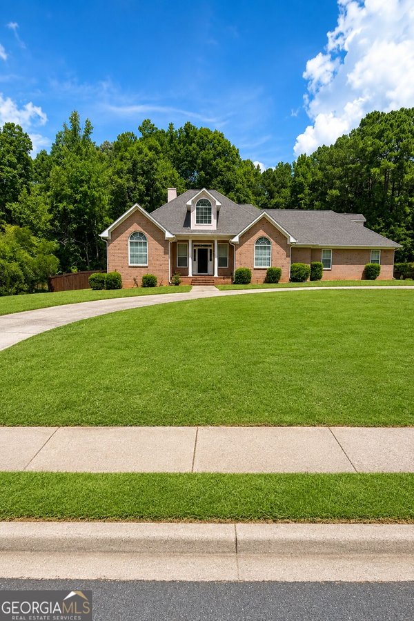 145 Lofty Eagle Lane Fayetteville
