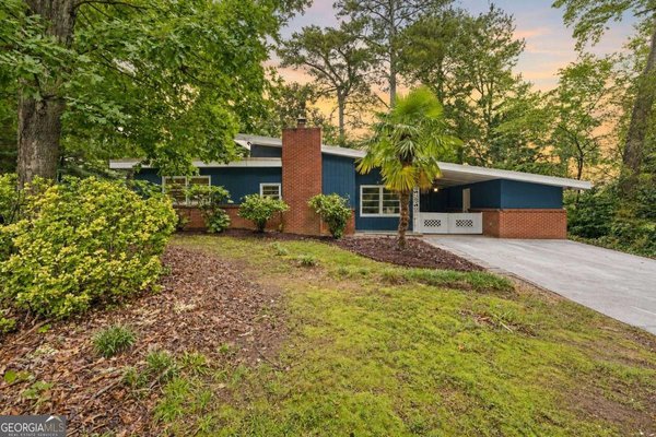 3229 Westmart Lane, Atlanta