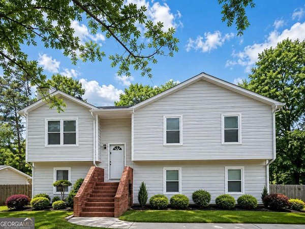 2061 Marshes Glenn Drive Norcross