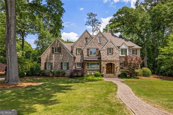 2719 Ashford Road Brookhaven