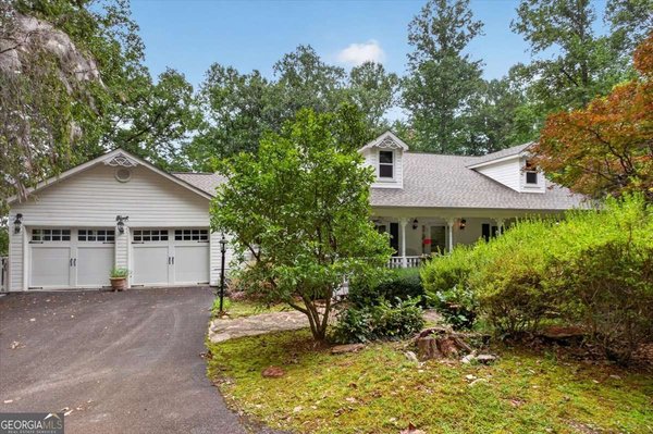 654 Oaklands Drive, Talking Rock