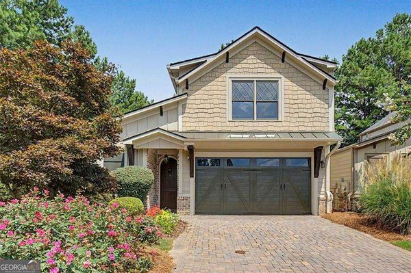 601 Stickley Oak Way Woodstock